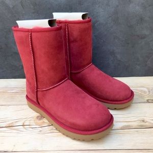 New in box, UGG, Classic Short II Boot color Garnet